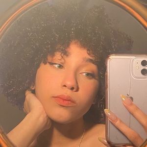 Meet your Posher, Taj